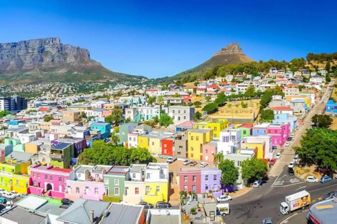 Plush Loft Apartment With Signal Hill View Cape Town Exterior photo